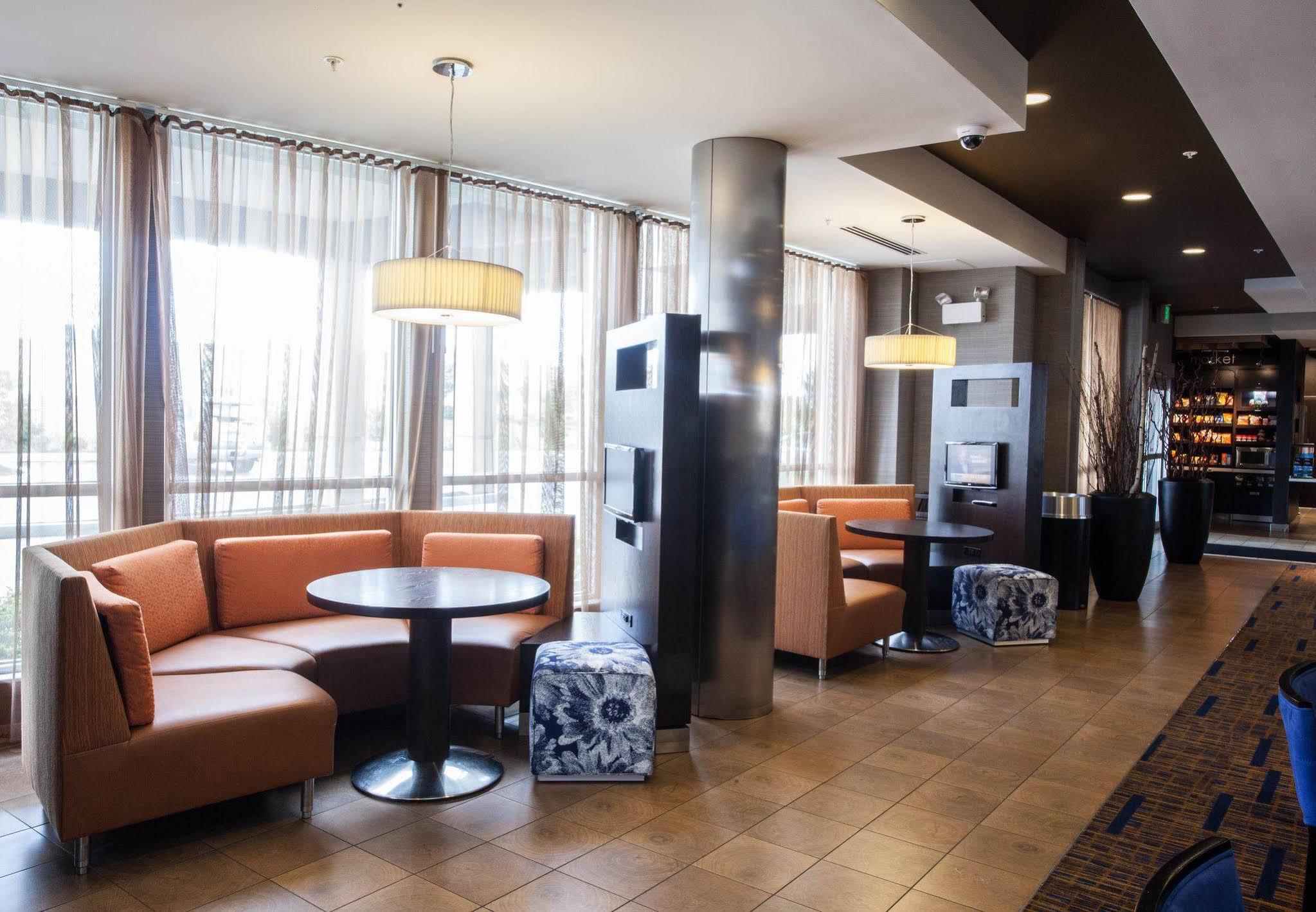 Hotel Courtyard By Marriott York Exterior foto