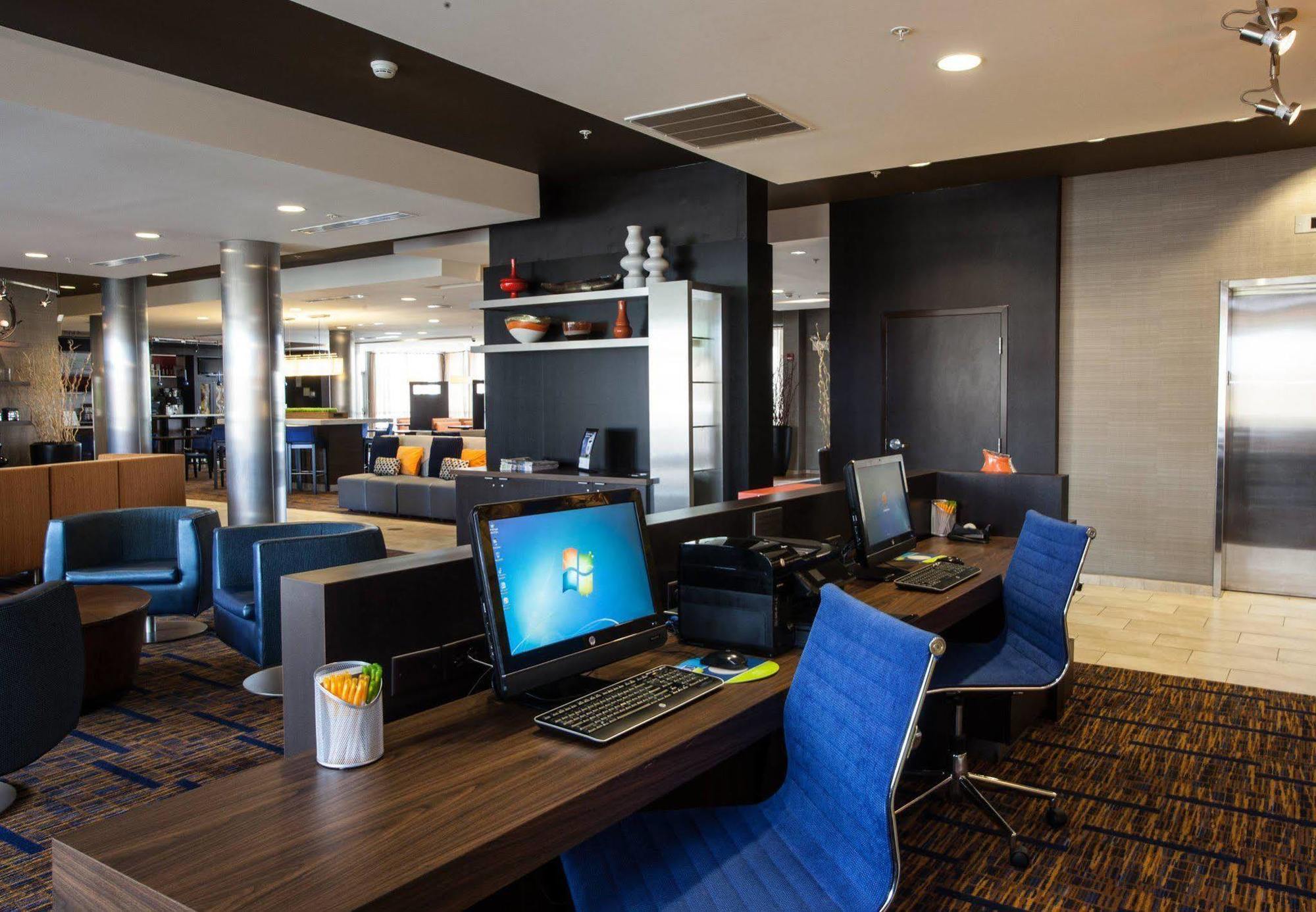 Hotel Courtyard By Marriott York Exterior foto